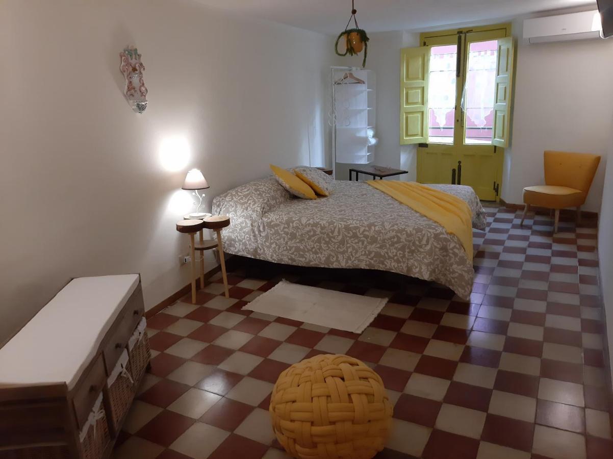 Tra I Vicoli Di Aci Appartement Acireale Buitenkant foto