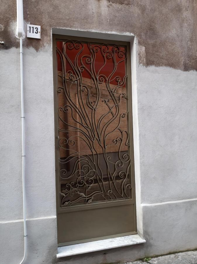 Tra I Vicoli Di Aci Appartement Acireale Buitenkant foto